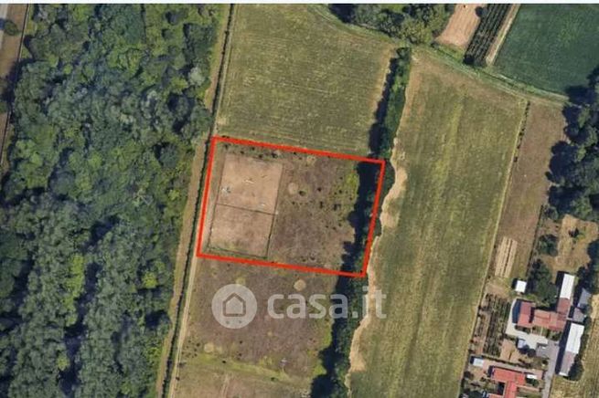 Terreno agricolo in commerciale in Via Due Palazzi