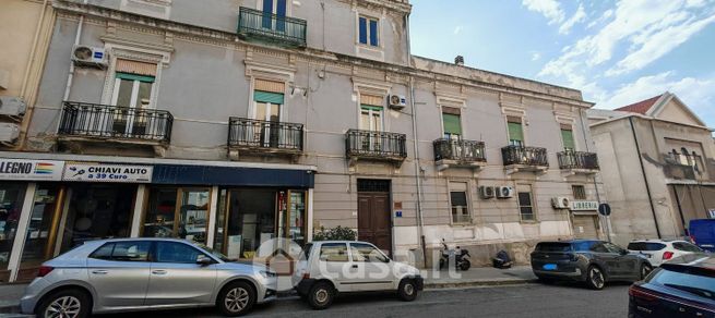 Ufficio in commerciale in Via Gennaro Musella 2