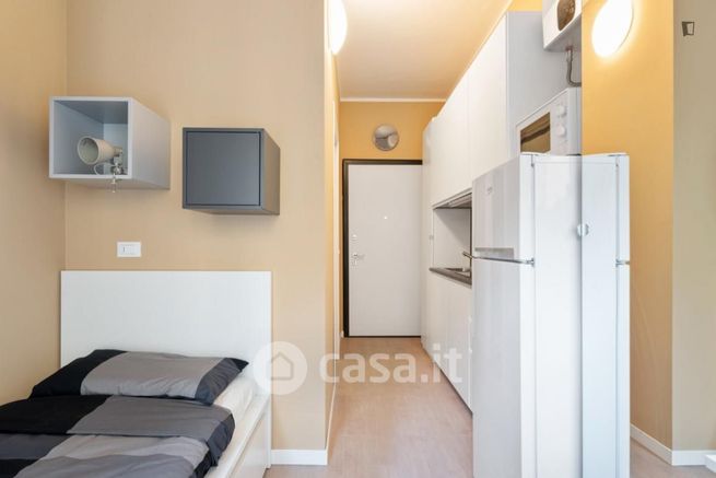 Appartamento in residenziale in Via Luciano Manara