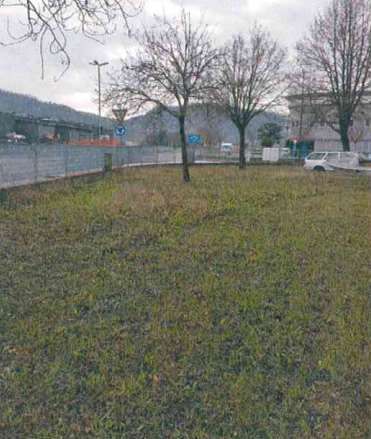 Terreno edificabile in residenziale in Via Enrico Mattei