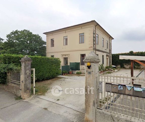 Appartamento in residenziale in Via Spessa 14