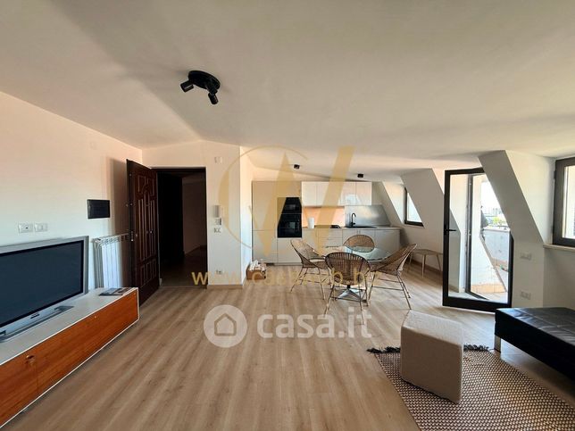 Attico/mansarda in residenziale in Via Regalone