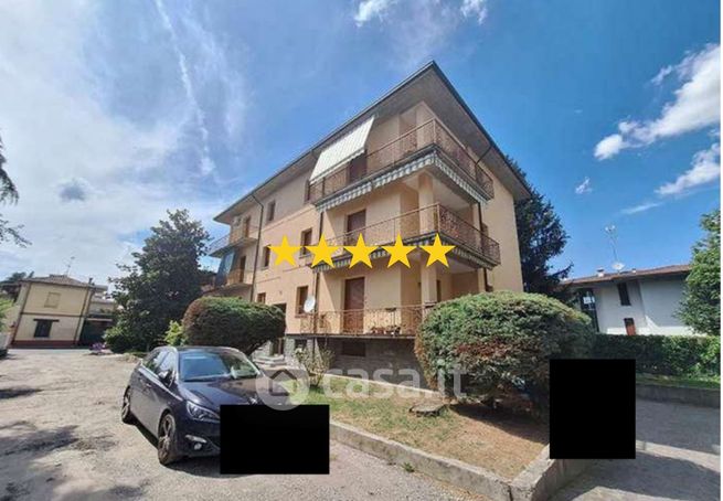 Appartamento in residenziale in Via Renato Percivalle