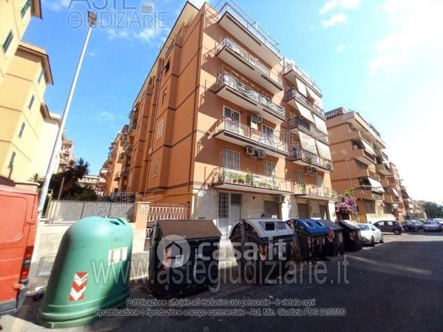 Appartamento in residenziale in Via degli Olivi 61