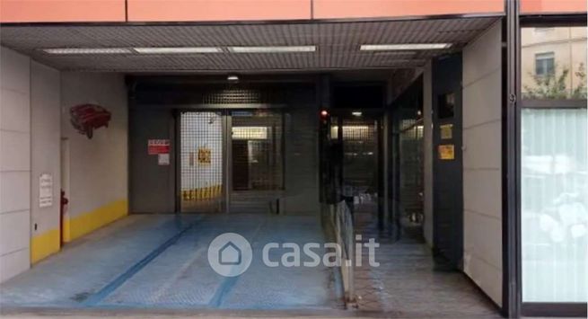Box/posto auto in residenziale in Piazza 80Â° Fanteria