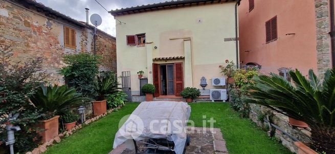 Villa in residenziale in 