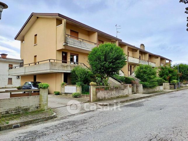 Villetta a schiera in residenziale in 