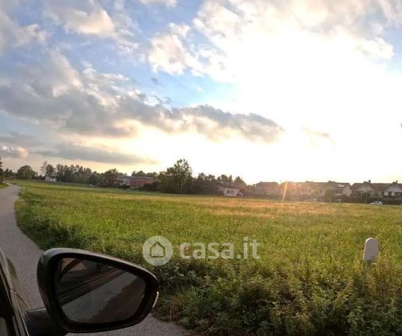 Terreno agricolo in commerciale in Via Cesare Barzaghi