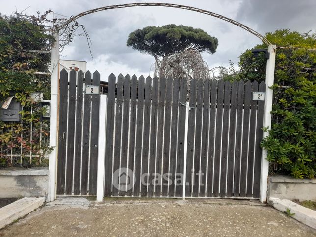 Villa in residenziale in Via del Melograno