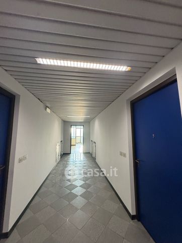 Ufficio in commerciale in Viale Montegrappa