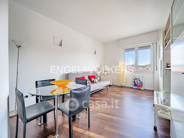 Appartamento in residenziale in Via Melzo 6