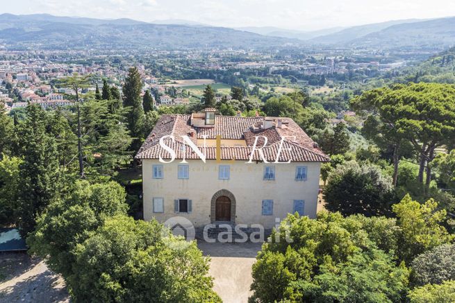 Appartamento in residenziale in Via Chiantigiana