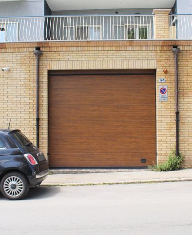 Garage/posto auto in residenziale in Via Ferro di Cavallo