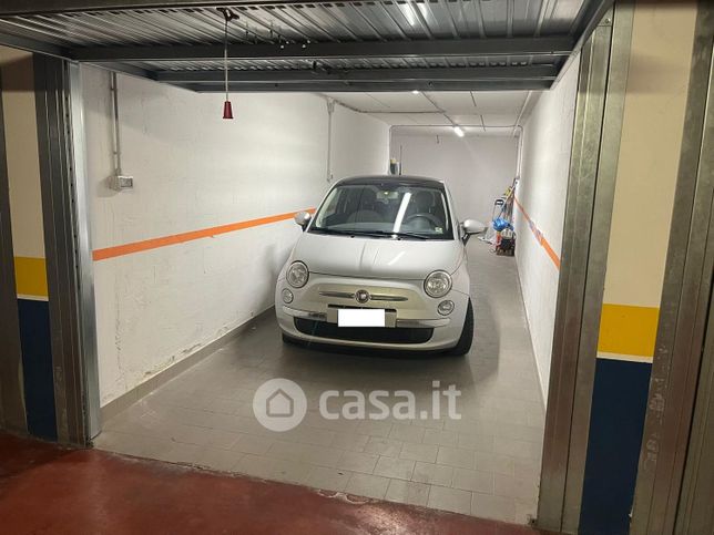 Garage/posto auto in residenziale in Via Gino Cervi