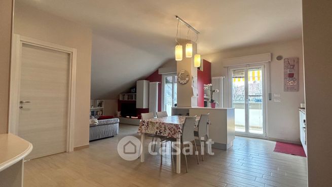 Appartamento in residenziale in Corso Francia 102