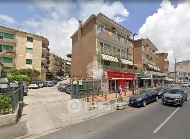 Capannone in commerciale in Via Terracina 1