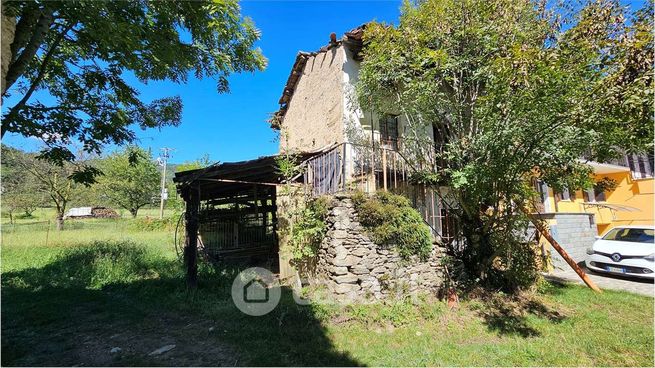 Rustico/casale in residenziale in Strada Canali Bassi