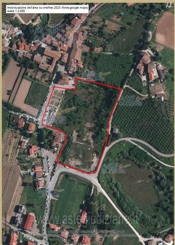 Terreno agricolo in commerciale in 