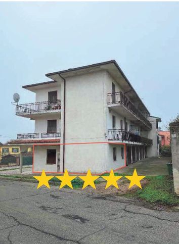 Appartamento in residenziale in Via Adda