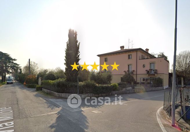 Appartamento in residenziale in Via Milone