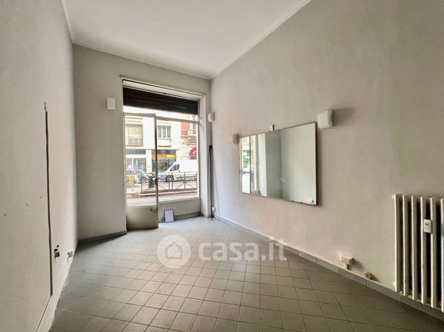 Attivitã /licenza (con o senza mura) in commerciale in Via Madama Cristina 94