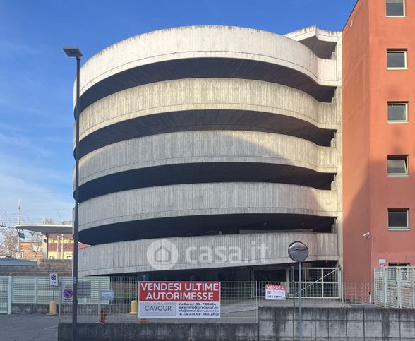 Garage/posto auto in residenziale in Via Giuseppe Mazzini 75