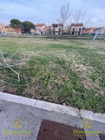 Terreno agricolo in commerciale in Via Padrina