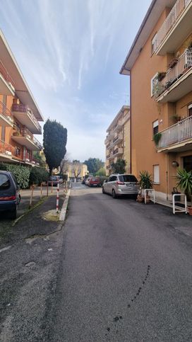 Garage/posto auto in residenziale in Viale Guglielmo Oberdan