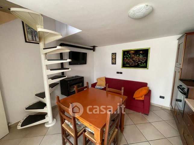 Casa indipendente in residenziale in LocalitÃ  Rasina 12