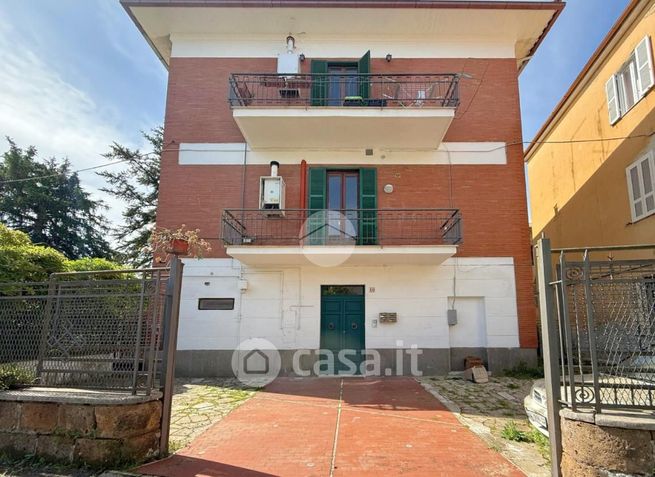 Appartamento in residenziale in Via Renato Togni 7