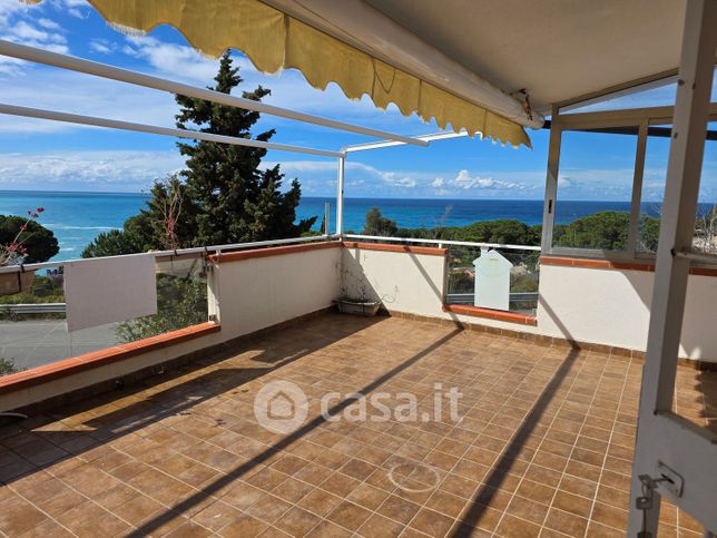 Appartamento in residenziale in Corso Mediterraneo 2