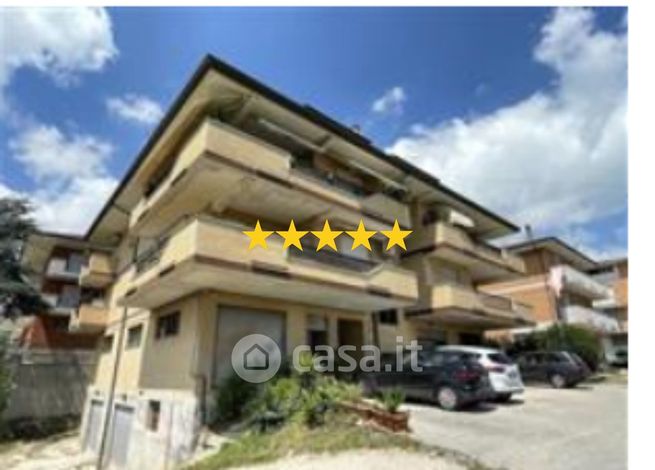Appartamento in residenziale in Via Teano