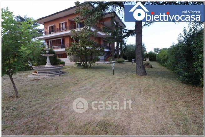 Appartamento in residenziale in Viale Piane San Donato