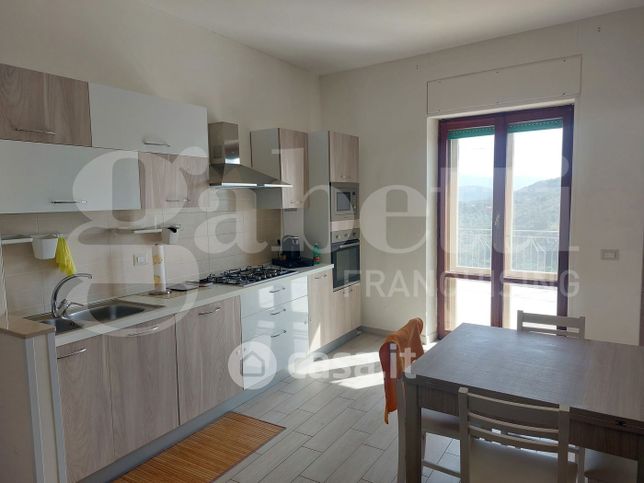 Appartamento in residenziale in Via della Quercia 53
