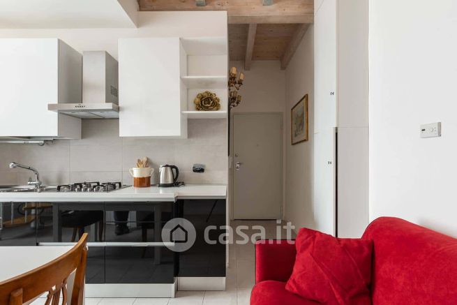 Appartamento in residenziale in Via Bertiera 6