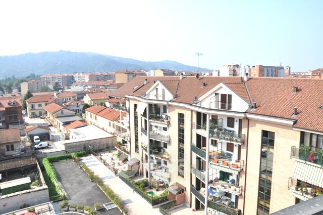 Appartamento in residenziale in Via Mazzè 21