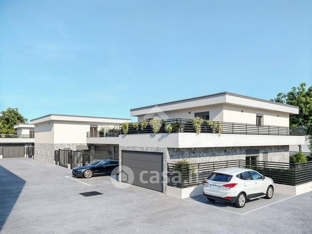 Villetta a schiera in residenziale in Via Alessandro Manzoni