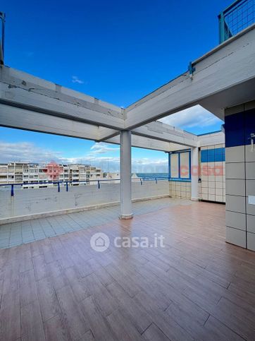 Attico/mansarda in residenziale in Via Vito de Fano