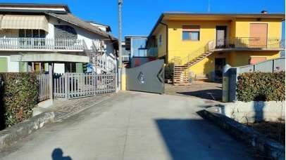 Appartamento in residenziale in Via Cavin Maggiore 47
