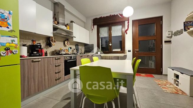 Casa indipendente in residenziale in Strada La Rizza 109