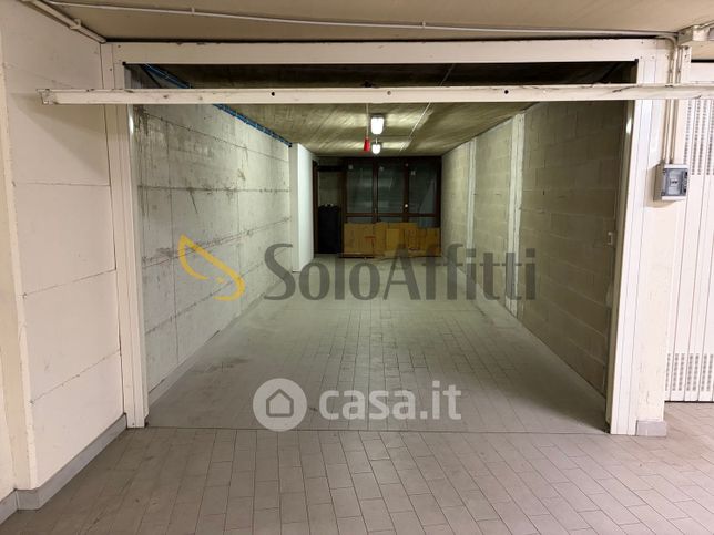 Box/posto auto in residenziale in Strada del Lionetto 38 /A