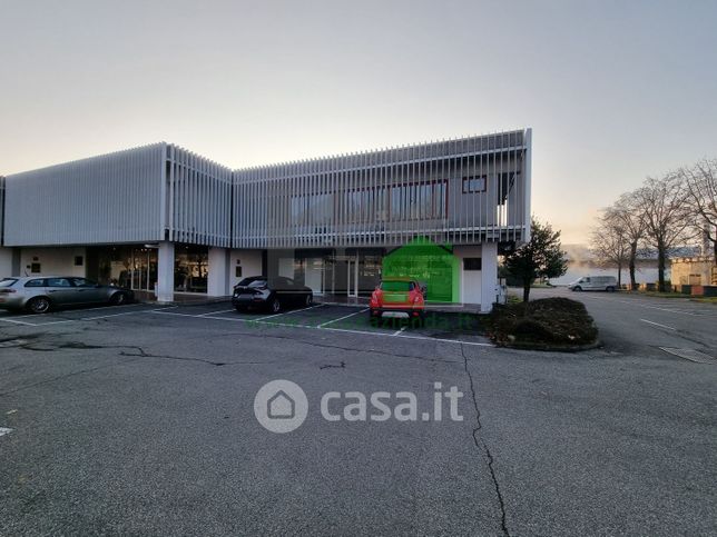 Capannone in commerciale in Strada Padana Superiore 16 /18