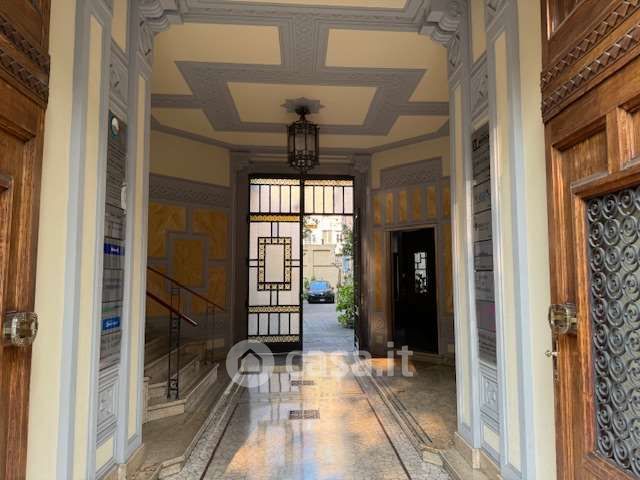 Ufficio in commerciale in 