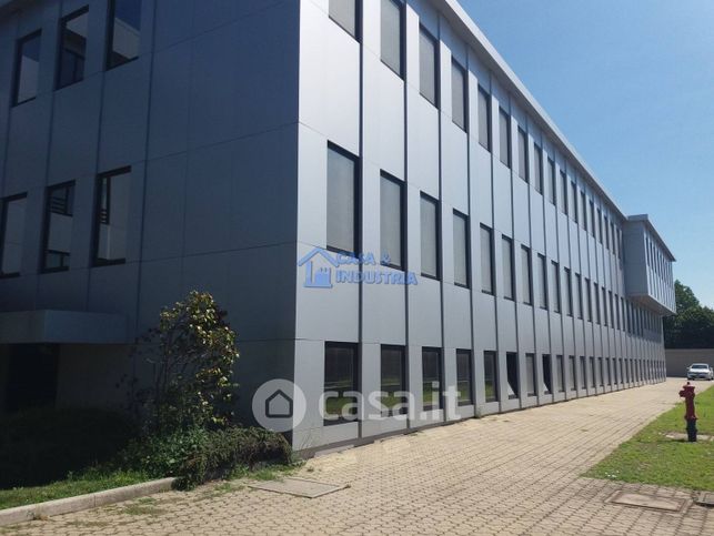 Ufficio in commerciale in Via Archimede