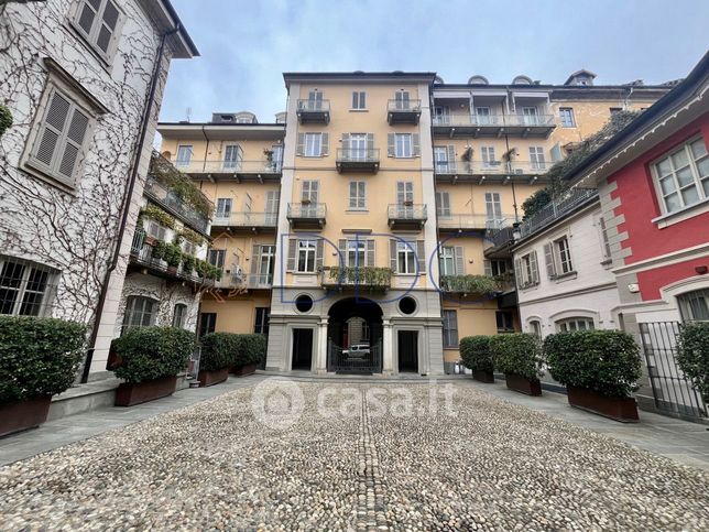 Appartamento in residenziale in Via Carlo Alberto 40/C