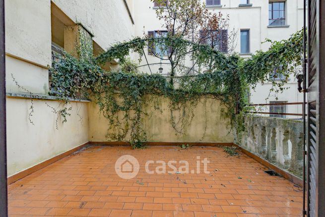 Appartamento in residenziale in Via L. Cagnola 10