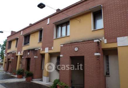 Villetta a schiera in residenziale in Via Silvio Pellico