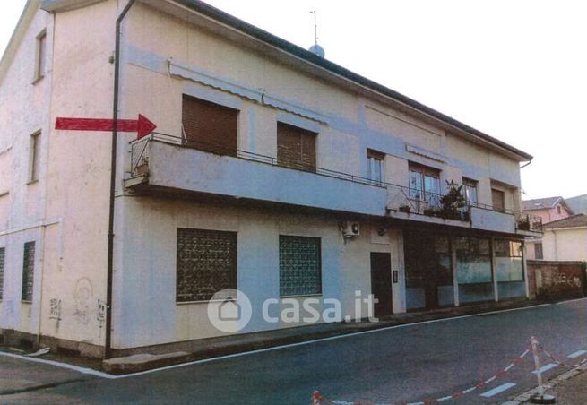 Ufficio in commerciale in Via Giuliano Spazzi