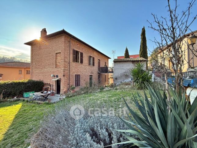 Casa indipendente in residenziale in Via de Dominicis 8