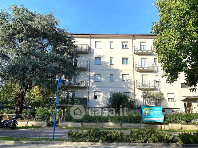 Appartamento in residenziale in Via Settima Villaggio Sereno